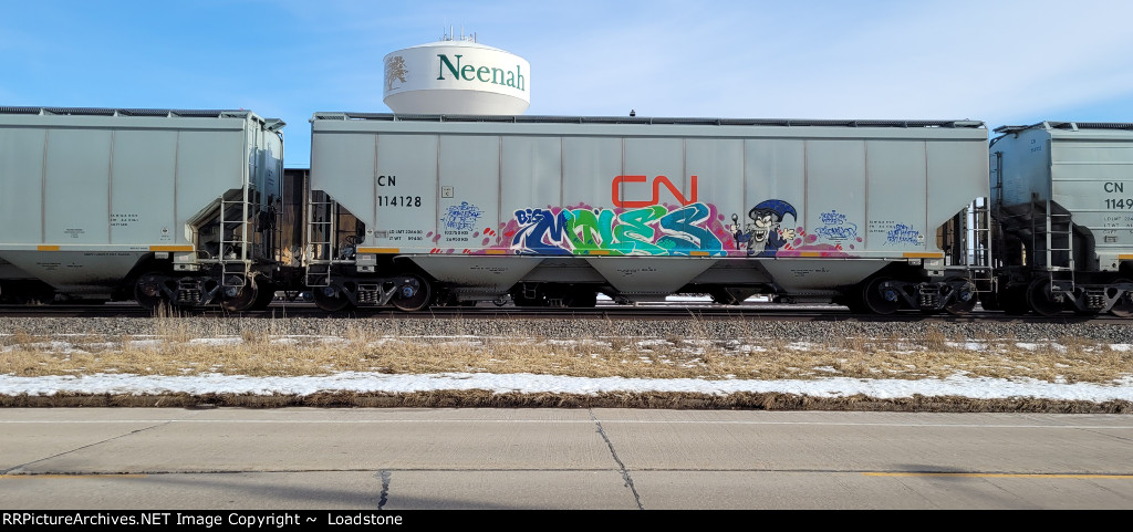 CN 114128